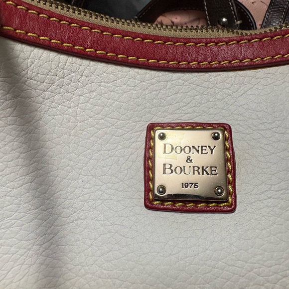 Dooney & Bourke early 2000 white pebble leather bag - Picture 7 of 7